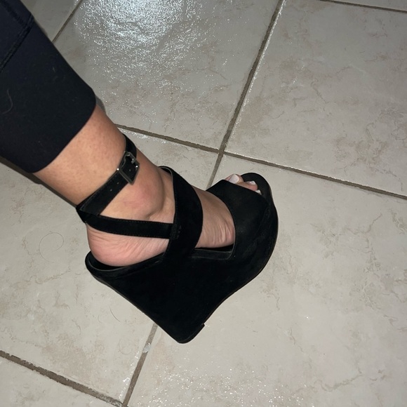 ALDO suede wedges - Picture 3 of 6